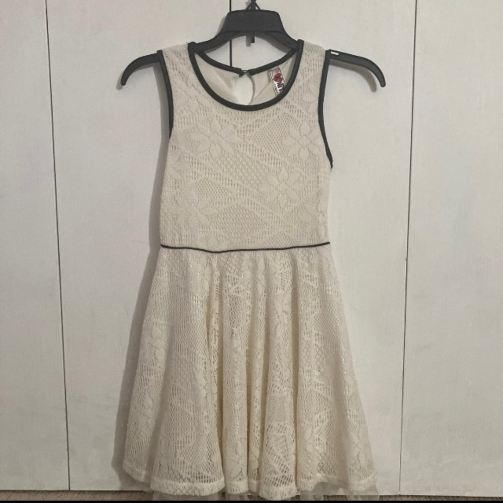 Knitworks white dress